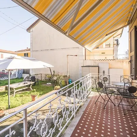Parcheggio Privato 15 Minuti A Piedi Dalla Stazione Di Migliarina * לה ספציה