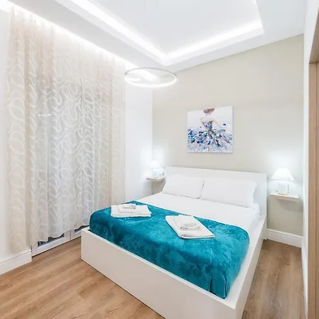 Parcheggio Privato 15 Minuti A Piedi Dalla Stazione Di Migliarina Appartement *